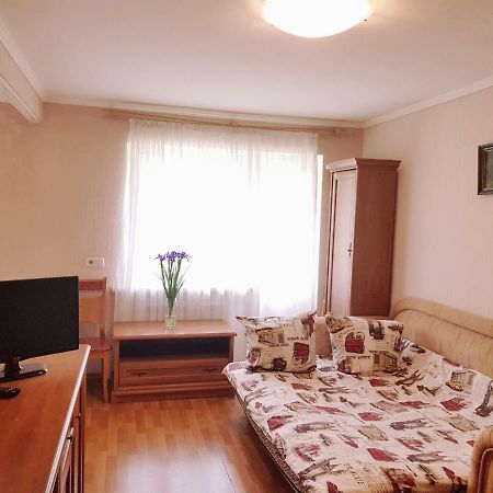 Квартира -Студія Вул. Героїв Севастополя 46/17, Поруч Нау, Клініка Шалімова, Швидкістний Трамвай, Ж/Д Вокзал, Аеропорт Жуляни Kiev Bagian luar foto